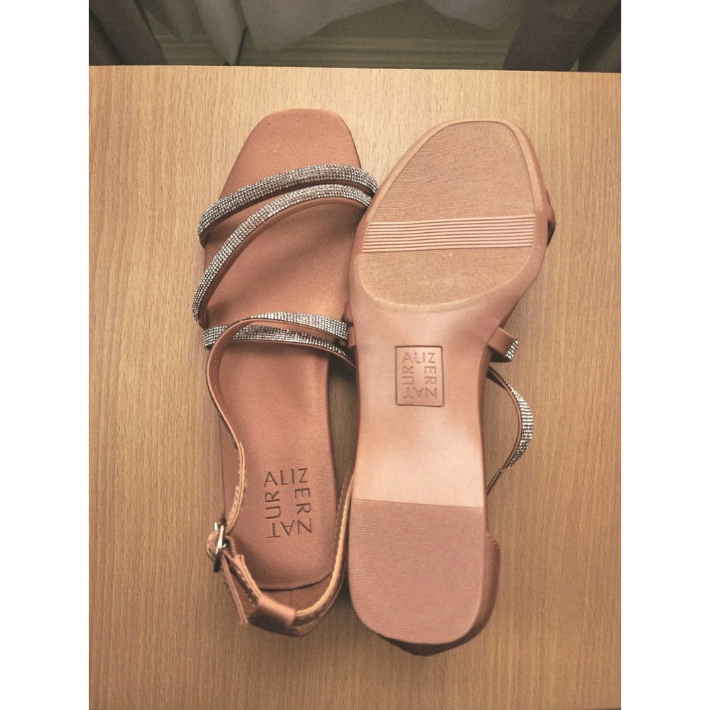 Naturalizer Women Strappy Flat ELegant Sandal SZ 9 WIDE BROWN BRONZE Embellished - Picture 12 of 14